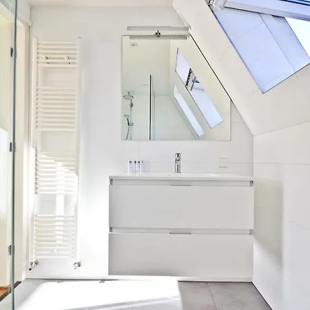 Fantastic Bright Penthouse アパート *